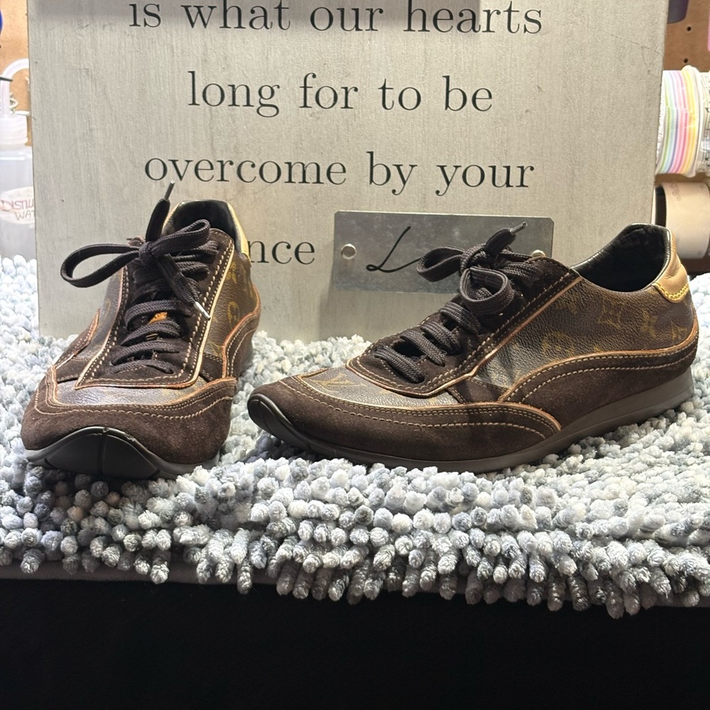 Authentic- Louis Vuitton Brown Monogram Men’s Sneakers with Tan Accents- size 9